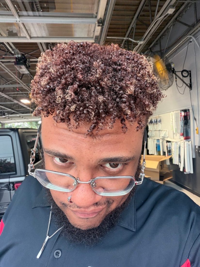 Customer photo: defined curls styled with the Poppin' Jelly